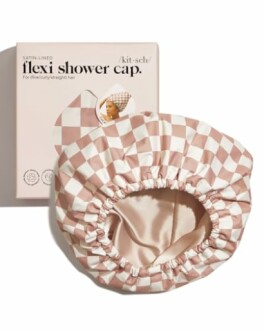 Satin-lined flexi shower cap with checkered design